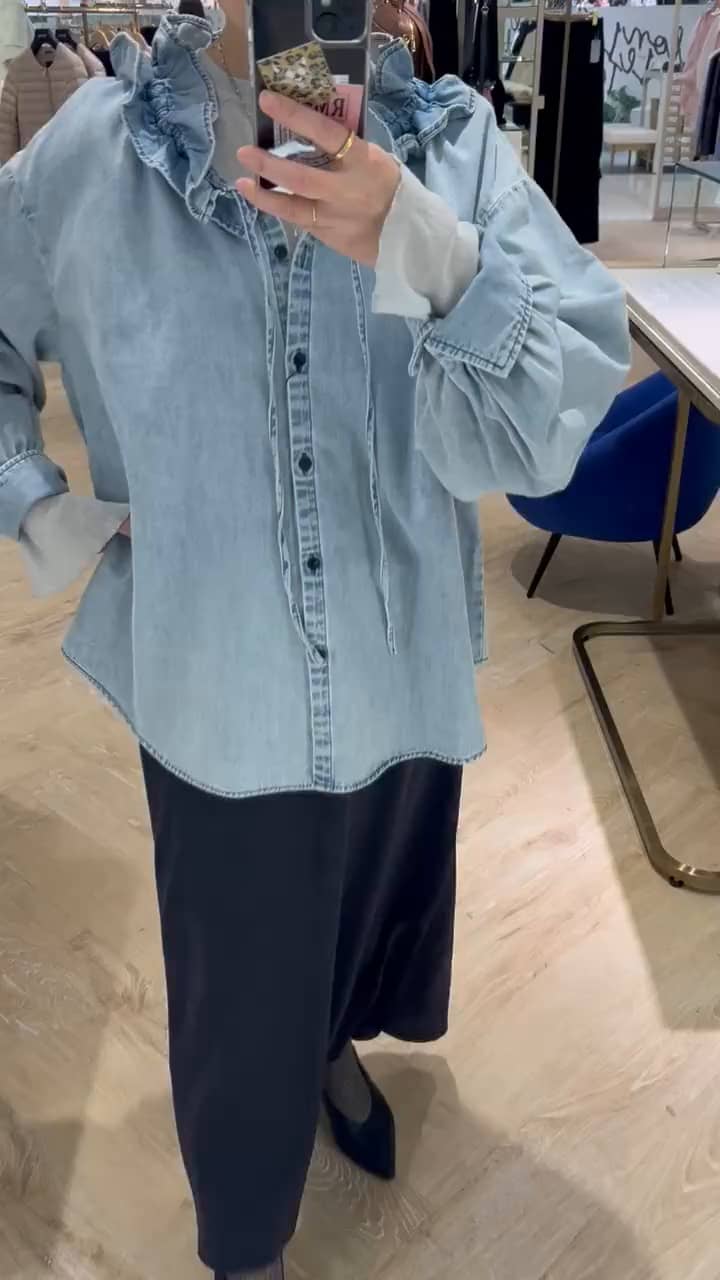 2026.02.03 人気フリルギャザーブラウスに新色が発売されました！ サムネイル画像