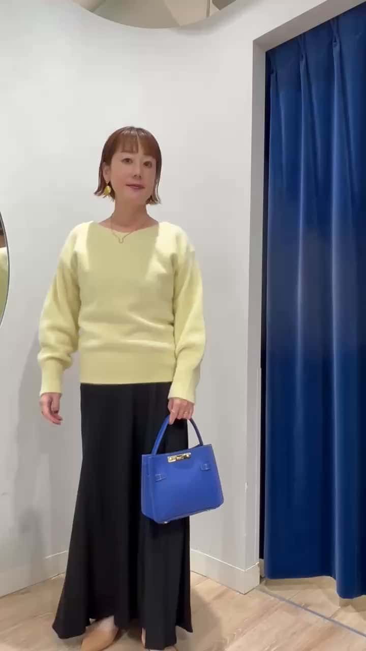 2025.10.26 オフショルとしても着れるニットです！ サムネイル画像