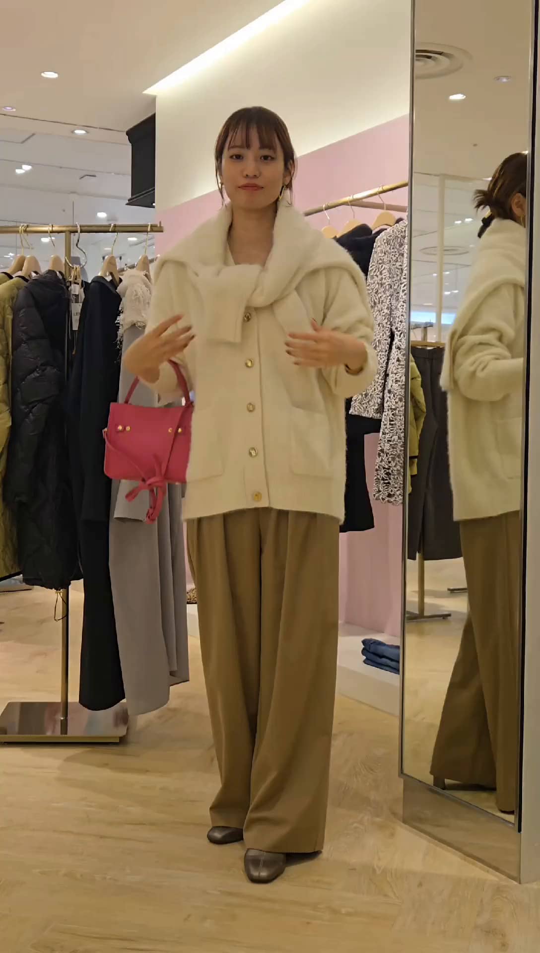 2025.12.03 カシミヤご褒美ニット✨ サムネイル画像