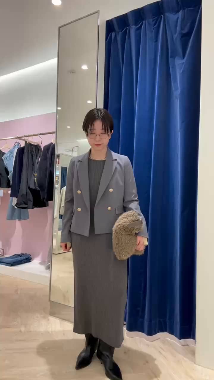 2025.12.14 グレーのワントーンワンピースコーデ サムネイル画像