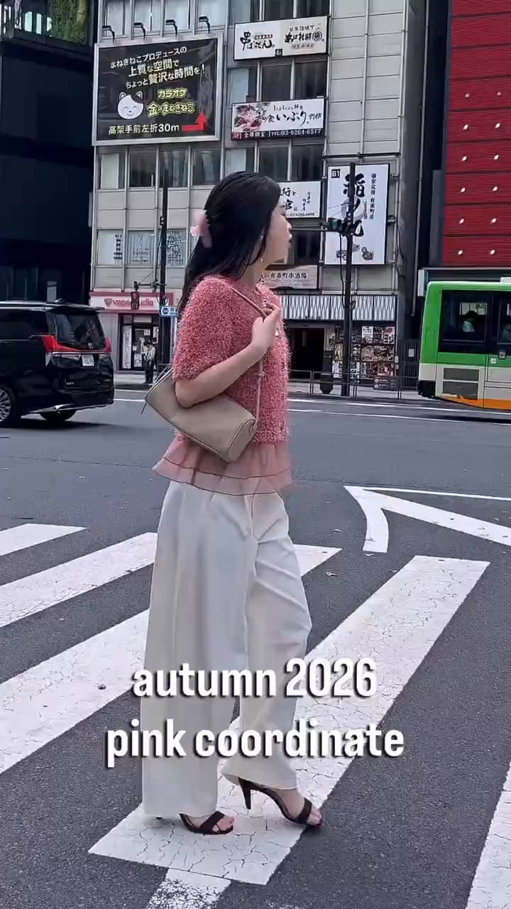 2026.08.22 サーモンピンクの主役ニット🧶🎀‪ サムネイル画像