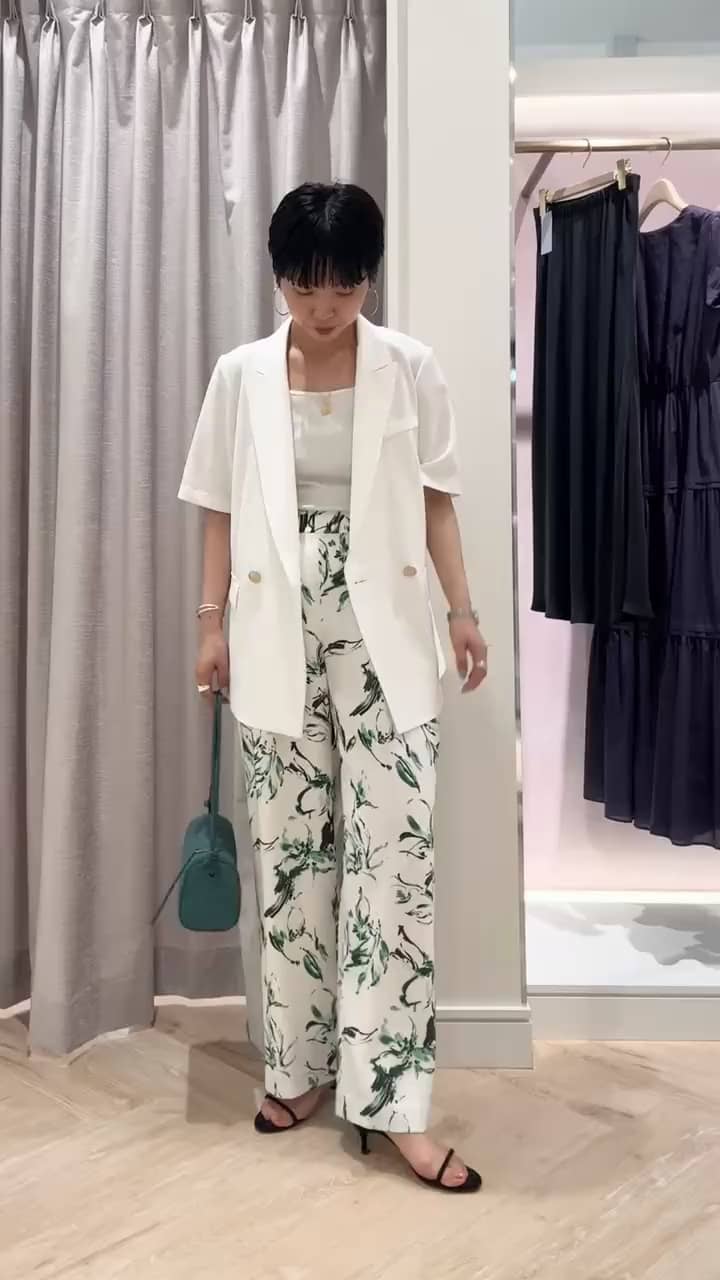 2026.06.16 フラワープリントパンツ🍃 サムネイル画像