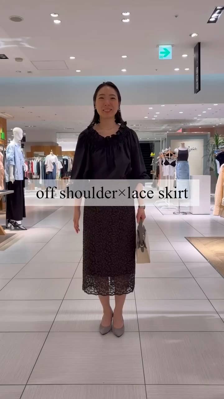 2026.05.23 off  shoulder×lace skirt サムネイル画像