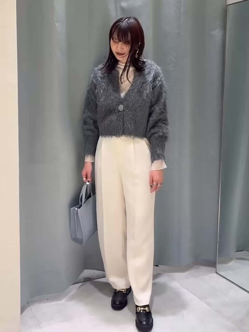 カシミヤ混ビジューブローチ付きコート｜MOVIE詳細｜【WINTER SALE開催