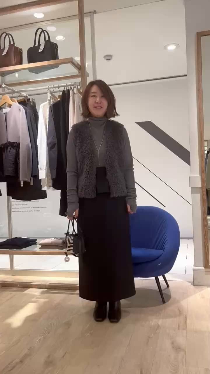 2025.10.31 ファーベスト×ペフラムタイトスカート サムネイル画像