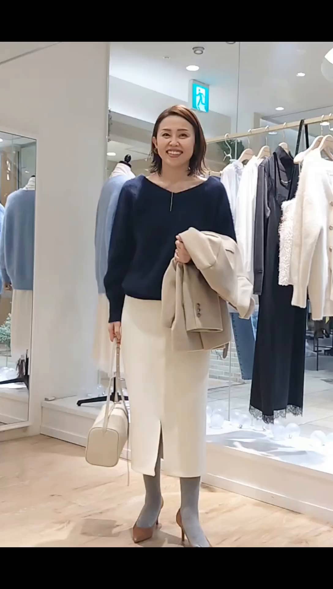 2025.12.27 フワフワニット サムネイル画像