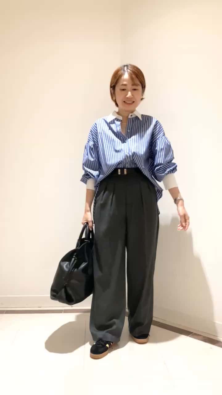 2024.10.03 スパンコール刺繍ストライプシャツ サムネイル画像