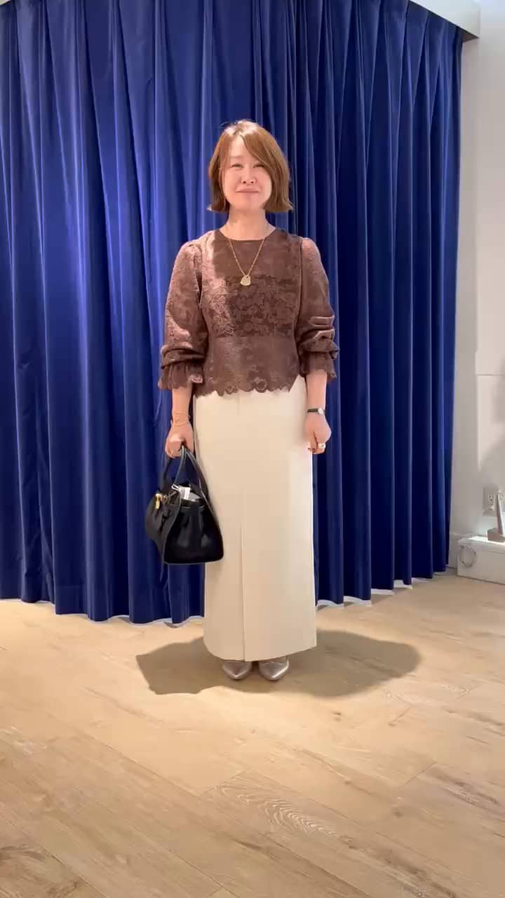 2025.08.25 レースブラウス×スカート サムネイル画像