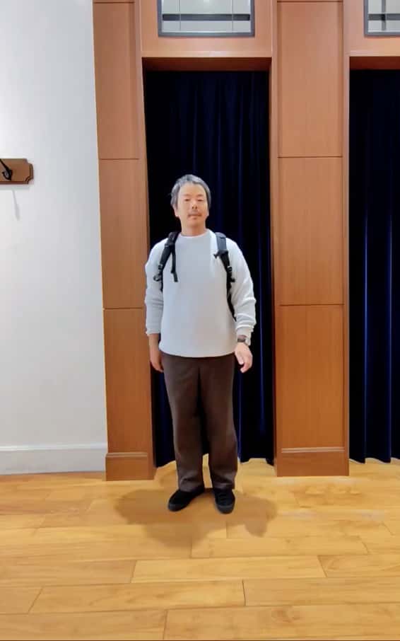 2025.10.20 ロンＴ付き　Easyニットのコーディネート サムネイル画像