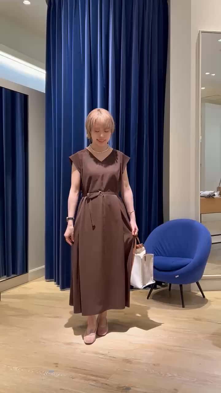 2026.08.05 ウォッシャブルVネックギャザーワンピース⠀ サムネイル画像