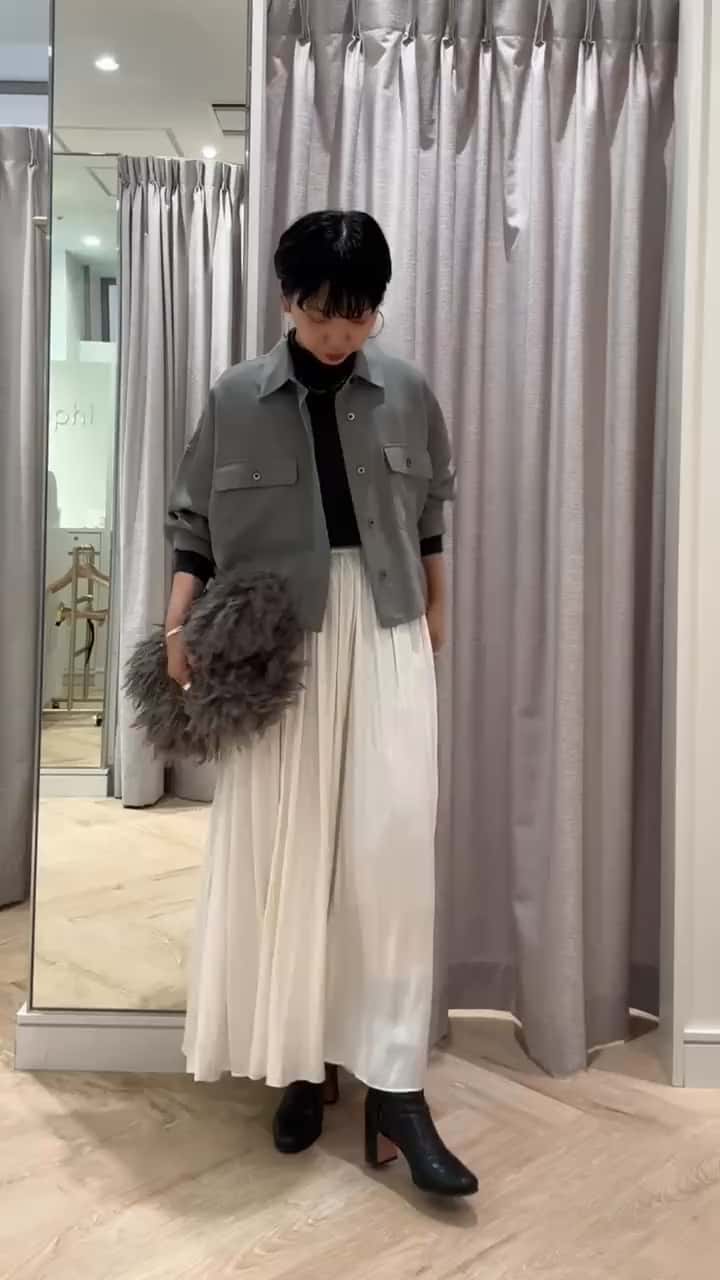 2025.10.25 ショートシャツコーデ🩶 サムネイル画像