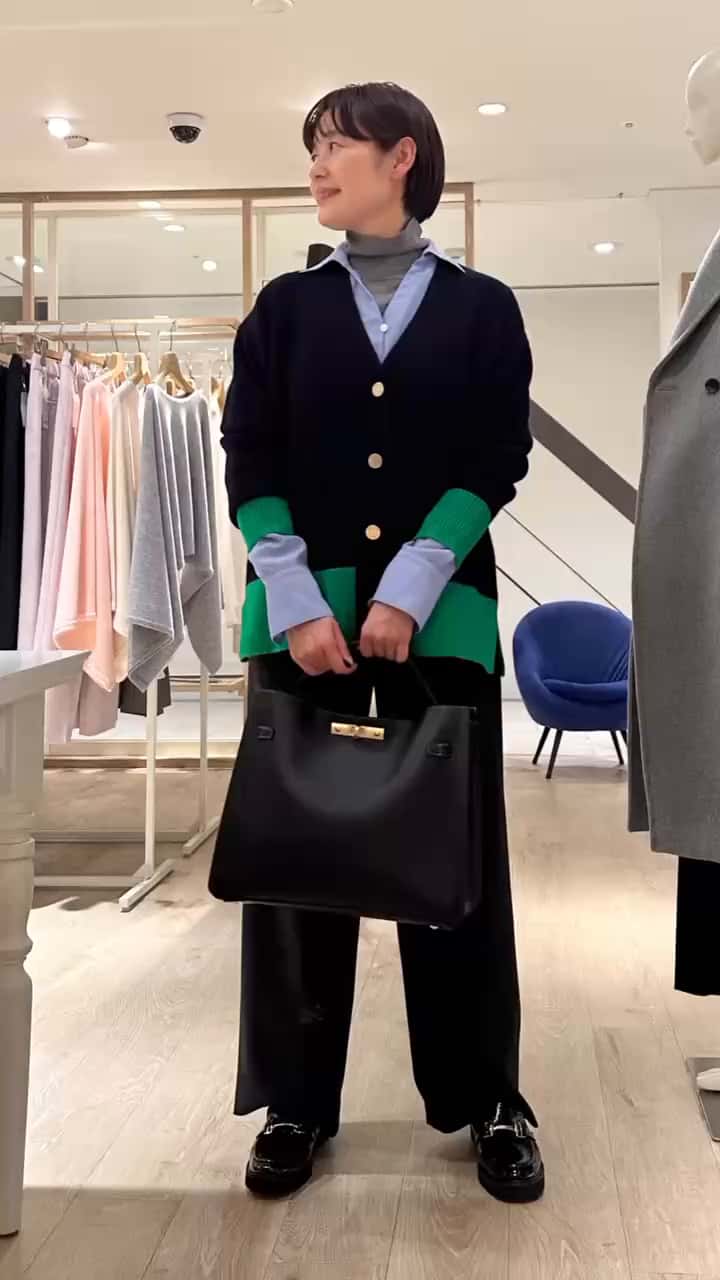 2025.11.10 ノアリスゆったりVニットカーディガン サムネイル画像