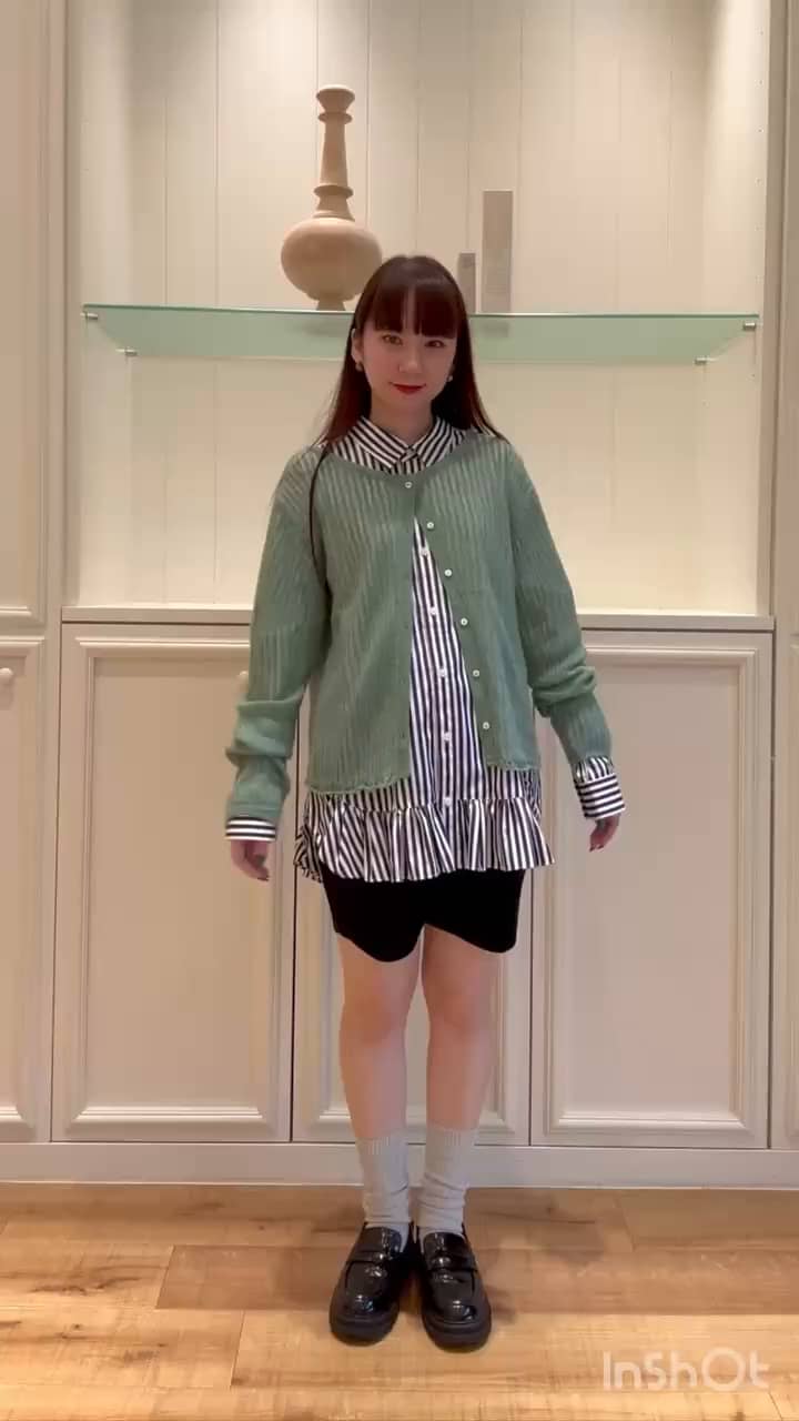 2025.10.21 モヘヤニット×フリルシャツ サムネイル画像