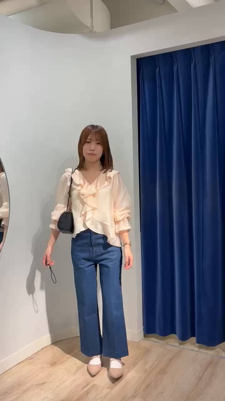 2026.04.21 ラッフルブラウス🩷 サムネイル画像