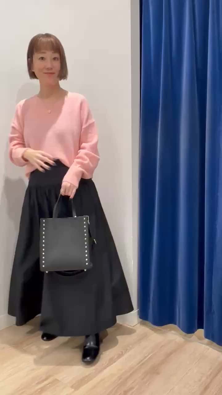 2026.01.15 カラーニットとふんわりスカートコーデ サムネイル画像