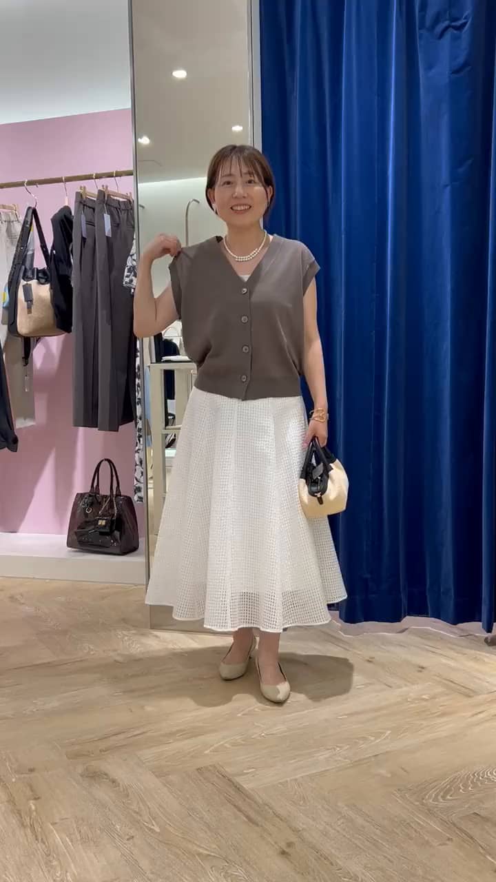 2025.06.23 夏のニュアンスカラーで大人可愛いきれいめカジュアルコーデ サムネイル画像