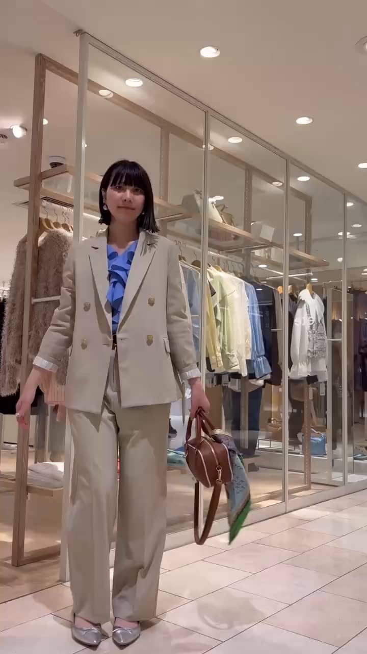 ライトジョーゼットスタンド羽織ブラウス｜MOVIE詳細｜NOLLEY'S