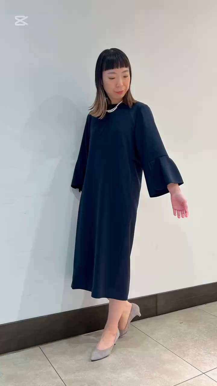 2025.03.09 セレモニーからお仕事まで使えるワンピース サムネイル画像