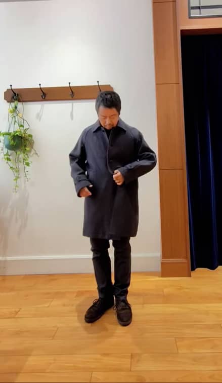 2025.12.24 ステンカラーコートを合わせた通勤コーデ サムネイル画像