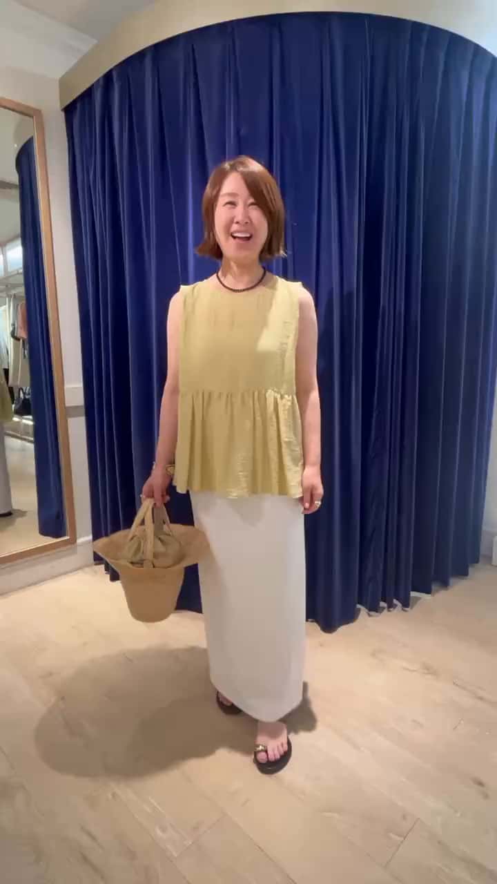 2026.06.23 ノースリーブぺプラムブラウス×スカート サムネイル画像