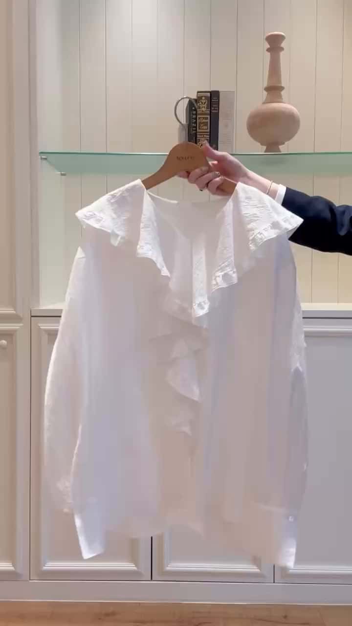 2026.01.19 ラッフルカラーブラウス サムネイル画像