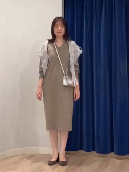 2025.11.29 【WEB限定】ウォッシャブルラメ総針Vネックコクーンワンピース サムネイル画像