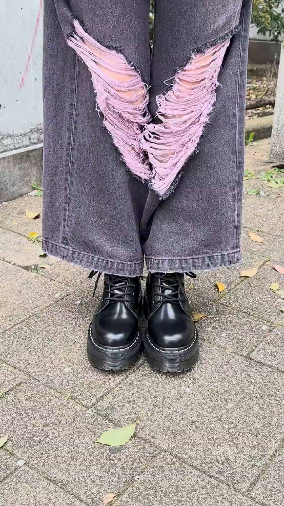 Mon