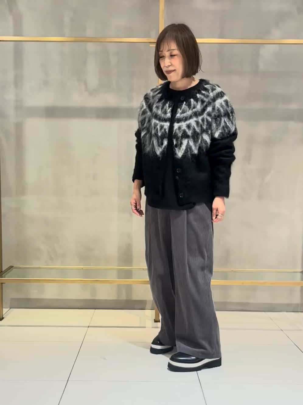 KURAのスタイリング